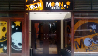 Moon Hostel Bio