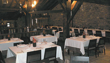 Salle à manger du restaurant Lazkao etxe
