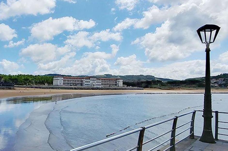Beach of Gorliz, image 01