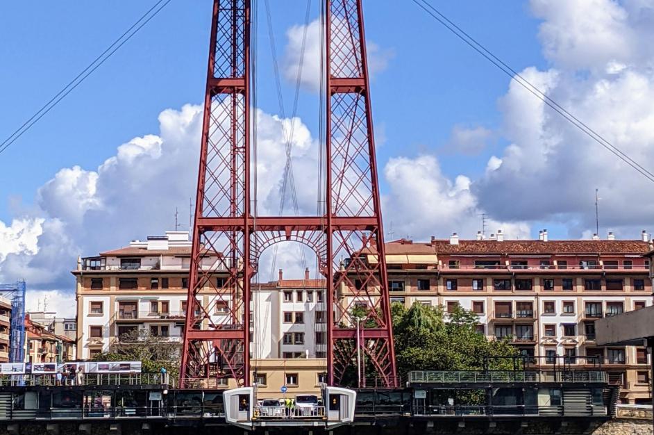 Die Hängebrücke Biskaya