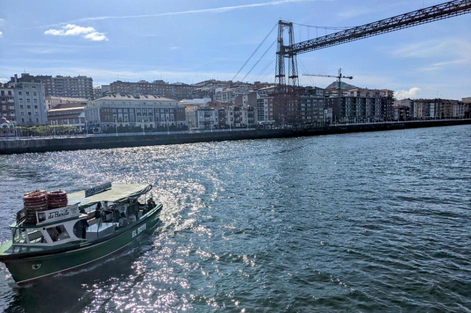 Bote y Puente Bizkaia