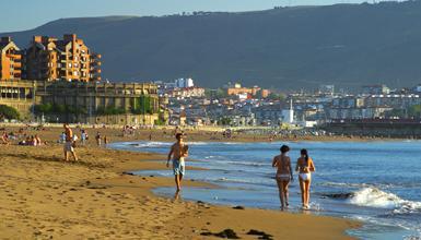 Algorta's beach