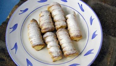 Canutillos de crema