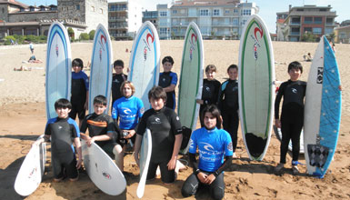 Surfing Zarautz