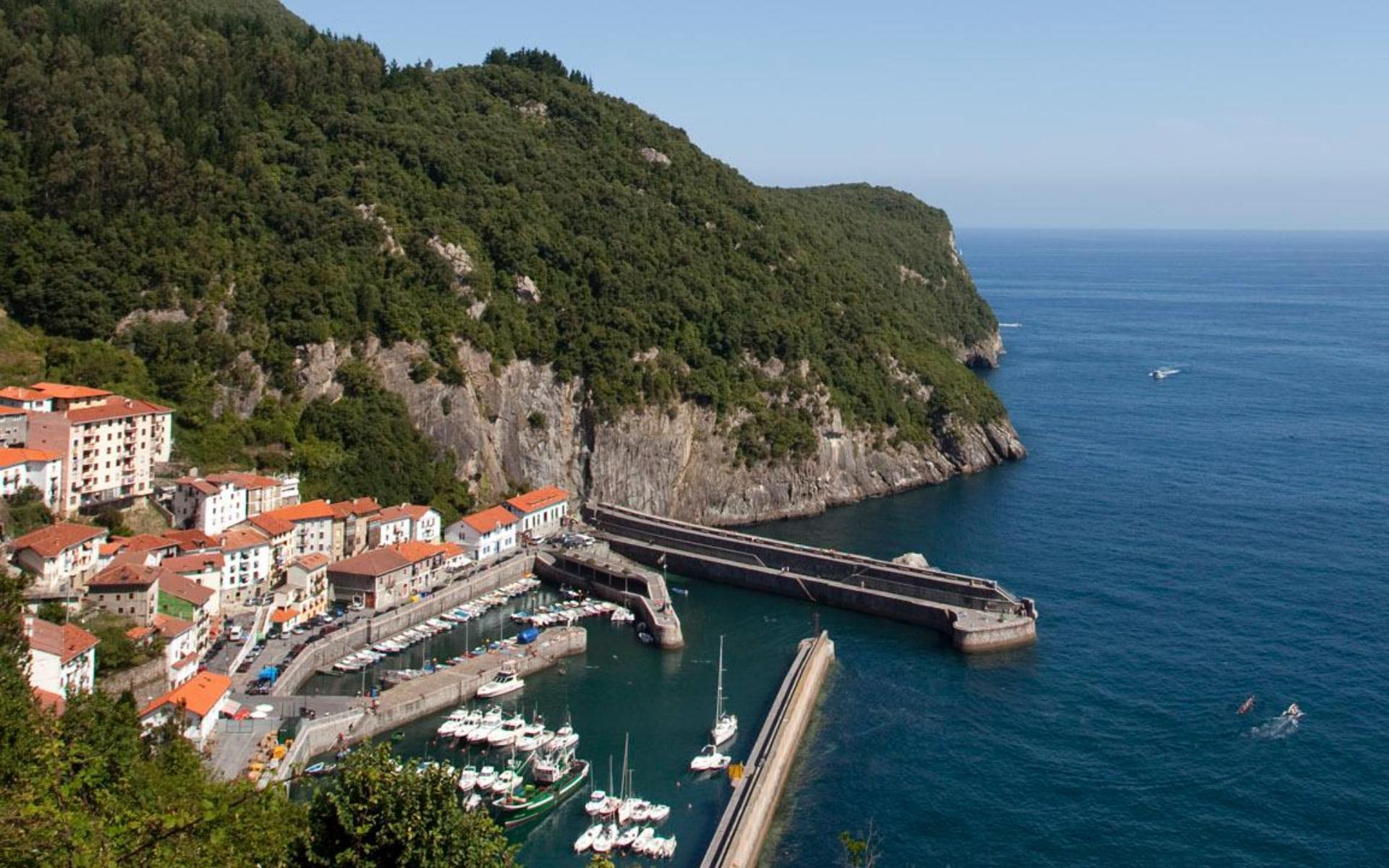 Le port d'Elantxobe