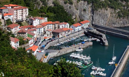 Le port d'Elantxobe