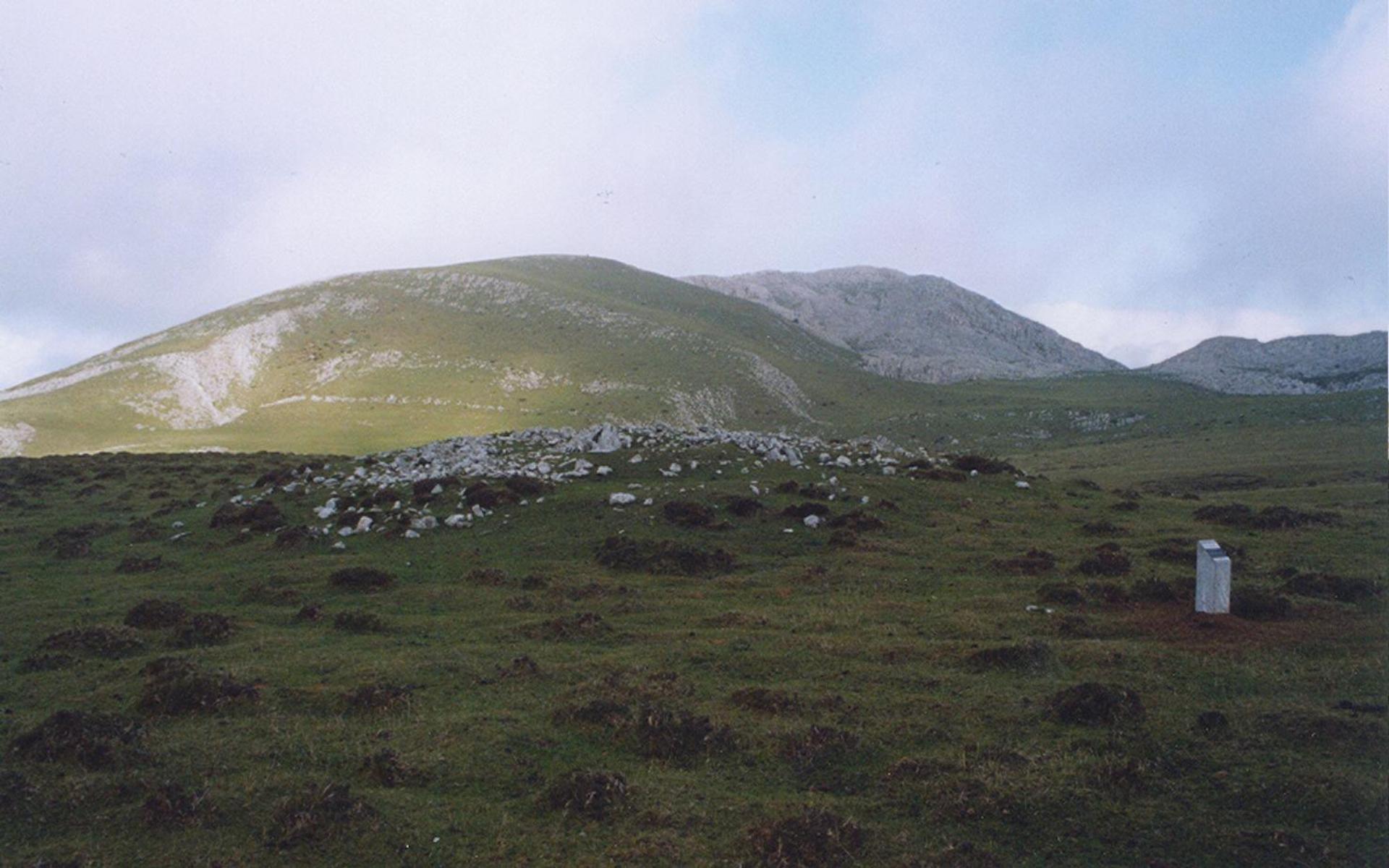 Dolmen de Artzanburu