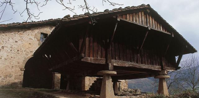 Hórreo de Agirre