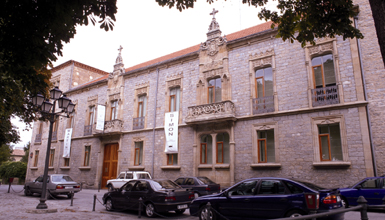 Palast Montehermoso