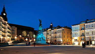 Plaza de la Virgen Blanca